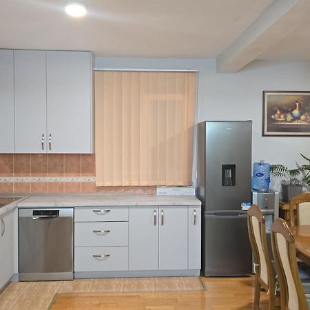 Family Apartment-Dilorena 巴尔 外观 照片