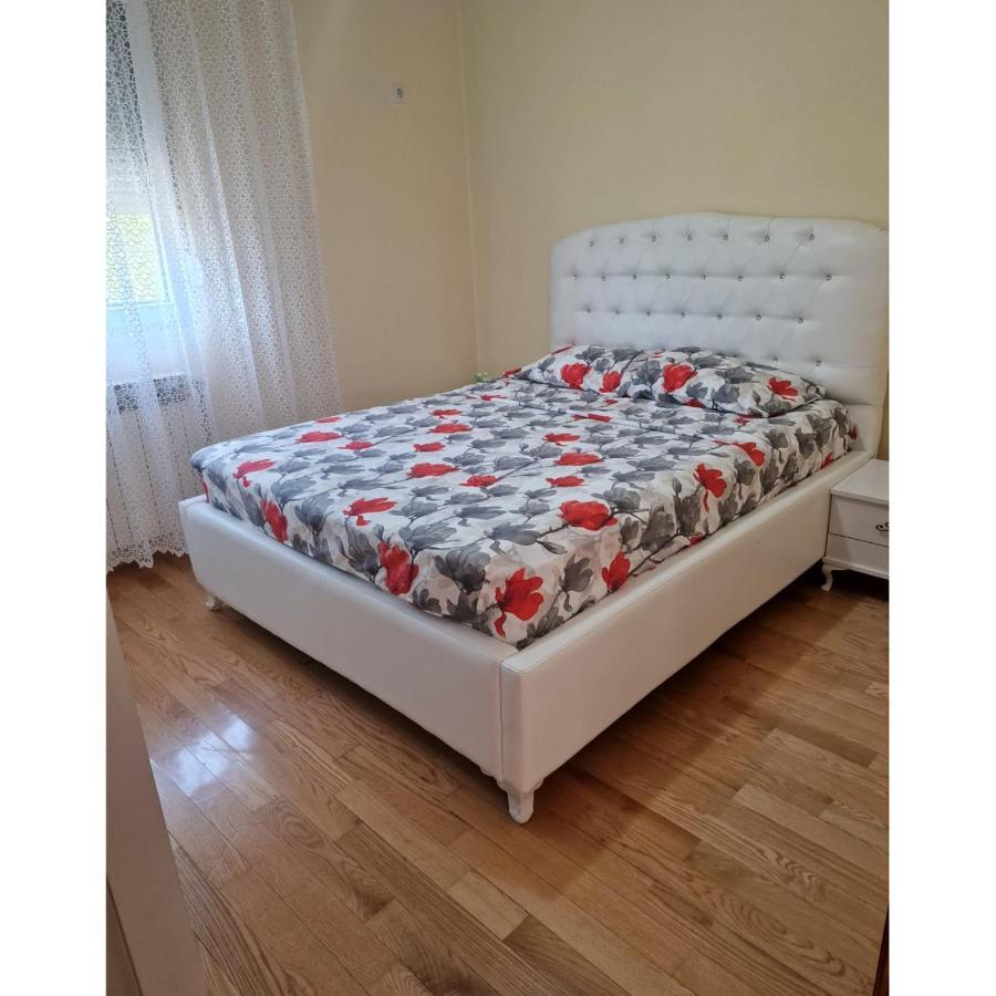 Family Apartment-Dilorena 巴尔 外观 照片