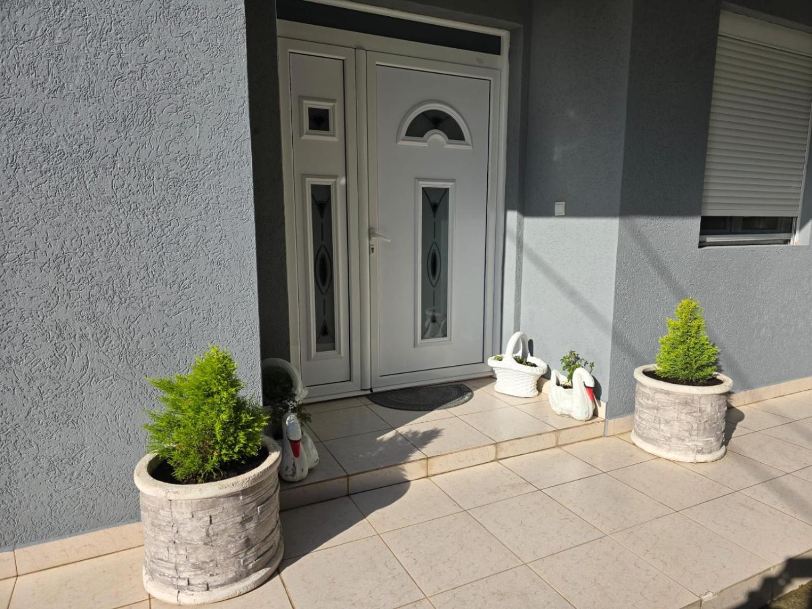 Family Apartment-Dilorena 巴尔 外观 照片