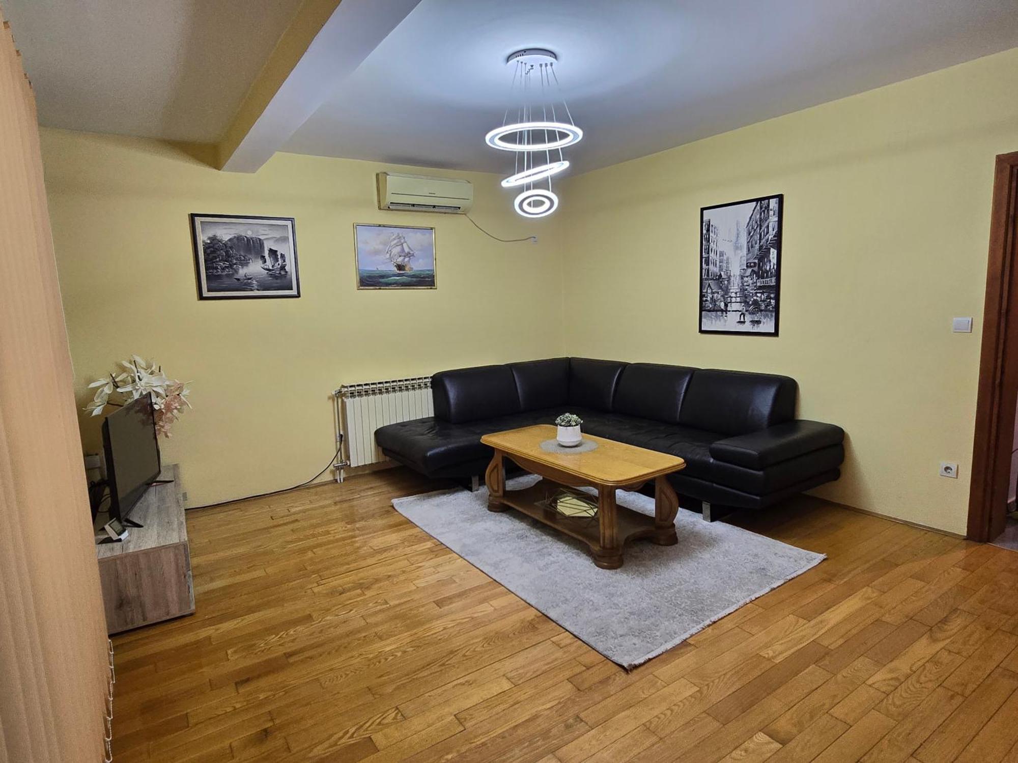 Family Apartment-Dilorena 巴尔 外观 照片
